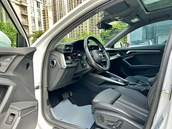 Audi A3 2024, фото 15