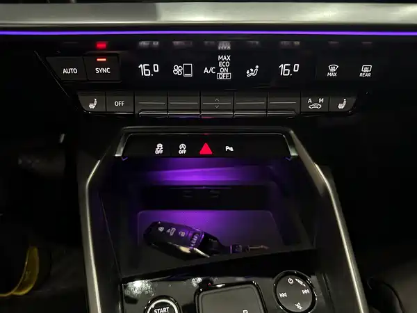 Audi A3 2022, фото 12
