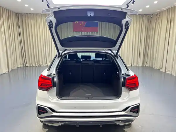 Audi Q2L 2022, фото 8