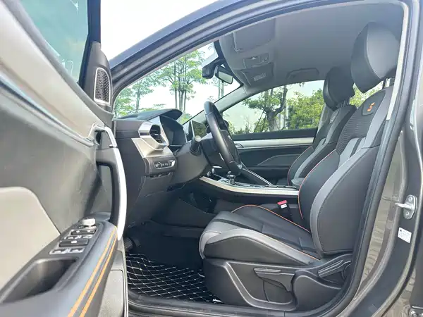 Geely Coolray 2023, фото 13
