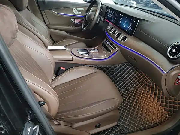 Mercedes-Benz E-Class 2023, фото 24