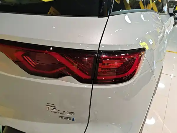 BYD Yuan UP 2025, фото 8