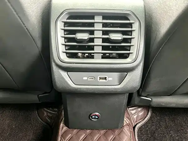 Volkswagen Lamando 2022, фото 17