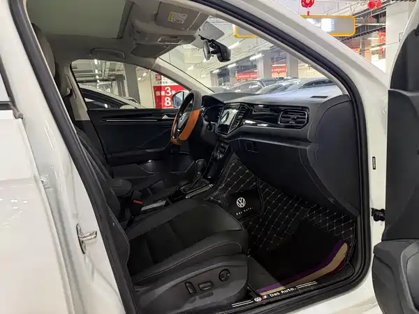 Volkswagen T-ROC 2022, фото 5