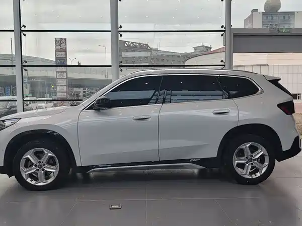 BMW X1 2023, фото 4