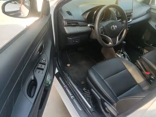 Toyota Yaris 2022, фото 15