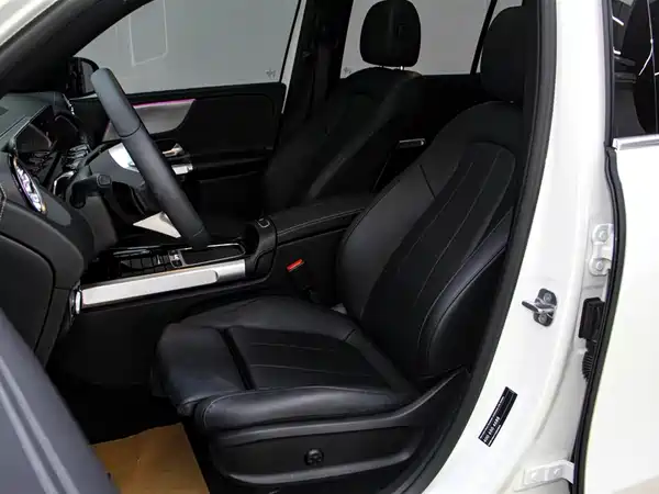 Mercedes-Benz GLB 2024, фото 18