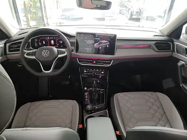 Volkswagen Tayron 2023, фото 9
