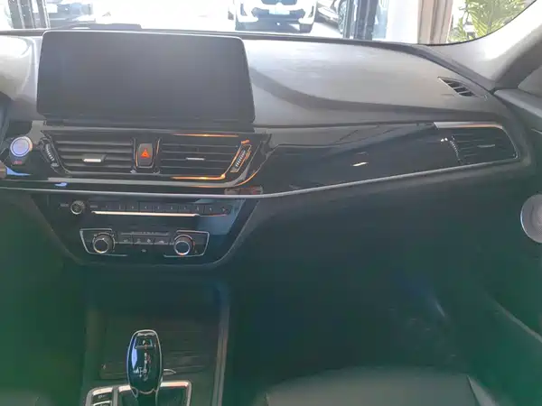 BMW 1 Series 2022, фото 6