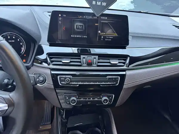 BMW X2 2021, фото 13