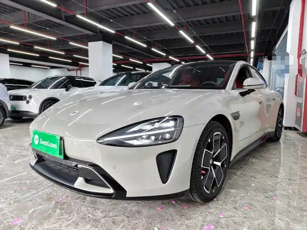 Xiaomi SU7 2024