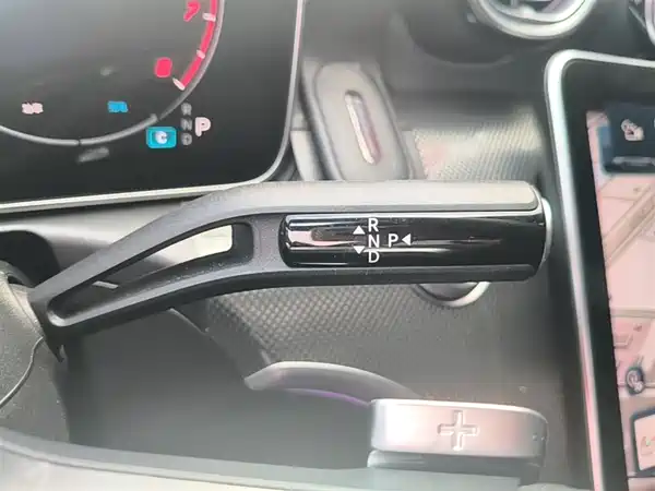 Mercedes-Benz C-Class 2024, фото 13