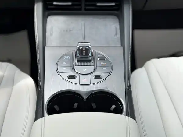 BYD Seal 06 DM-i 2024, фото 15