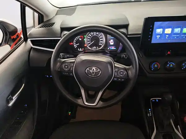 Toyota Corolla 2022, фото 10