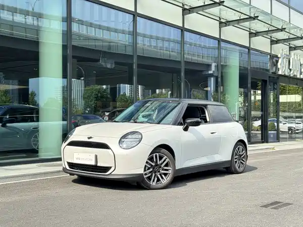 MINI Cooper SE 2025