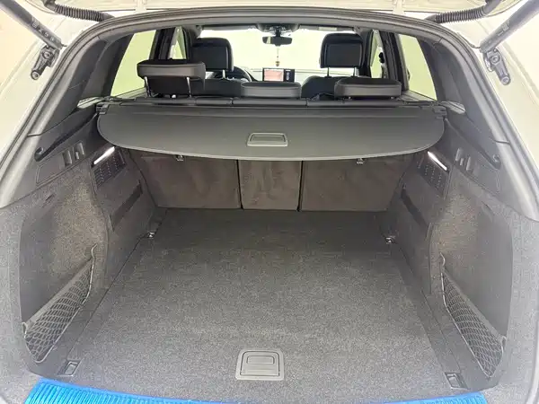 Audi Q5L 2023, фото 19