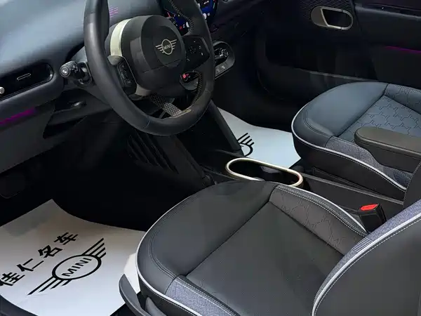 MINI Cooper SE 2024, фото 7