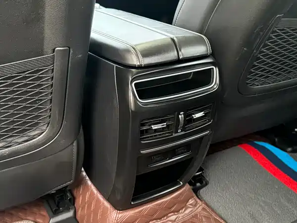 Geely Emgrand GT 2021, фото 20