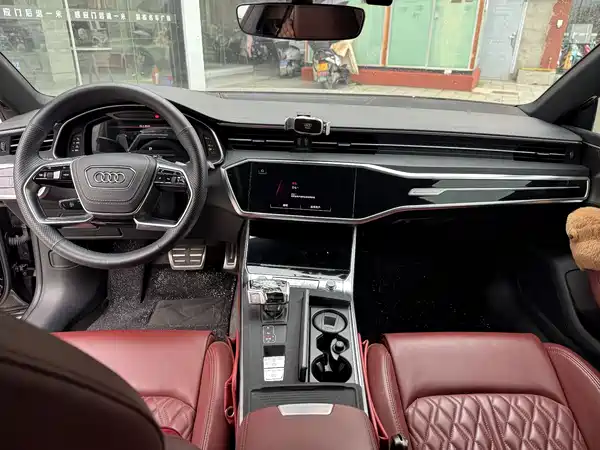 Audi A7L 2024, фото 9