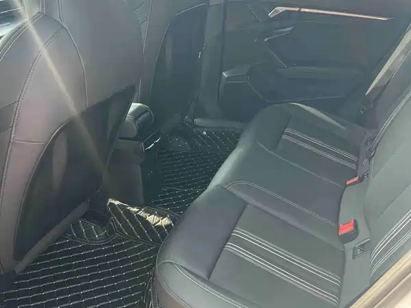 Audi A3 2023, фото 8