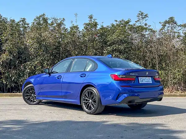 BMW 3 Series 2022, фото 5