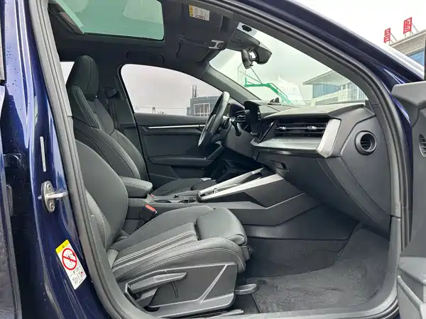 Audi A3 2022, фото 13