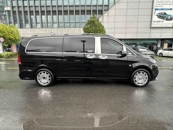 Mercedes-Benz Vito 2023, фото 6