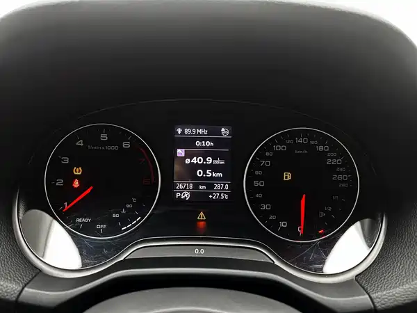Audi Q2L 2022, фото 15