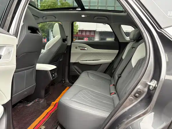 Changan UNI-Z PHEV 2024, фото 11