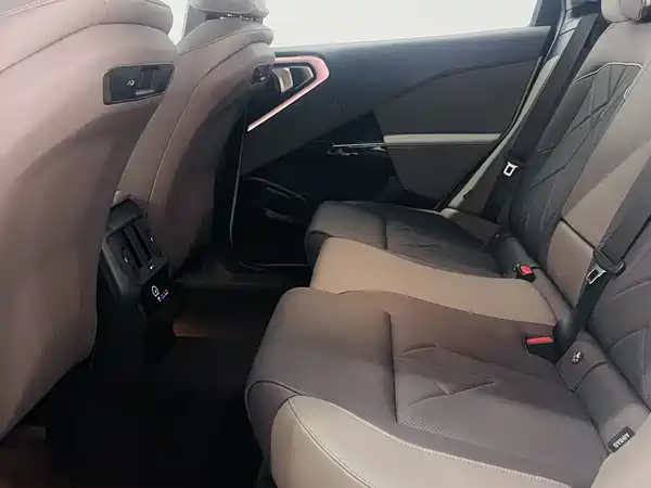 BMW X3 2025, фото 10