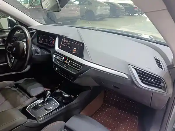 BMW 2 Series 2023, фото 16