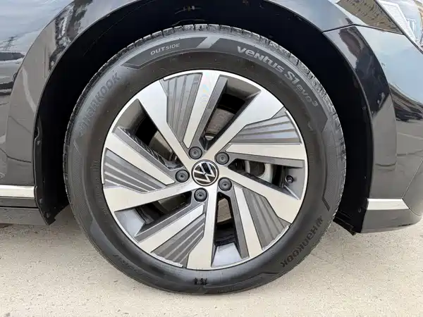 Volkswagen Magotan GTE 2022, фото 19
