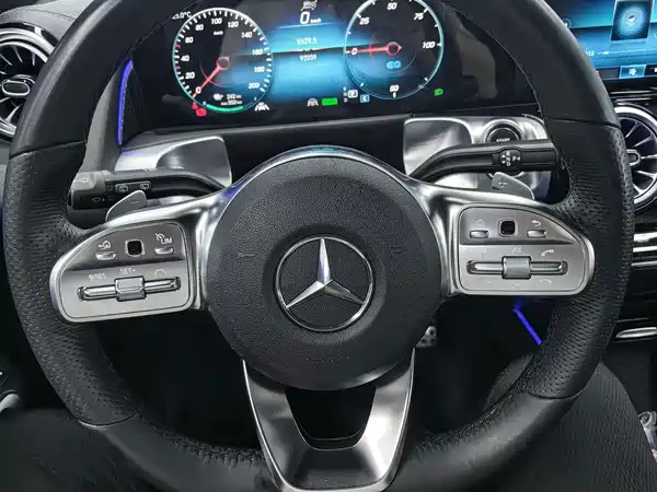 Mercedes-Benz EQB 2022, фото 17