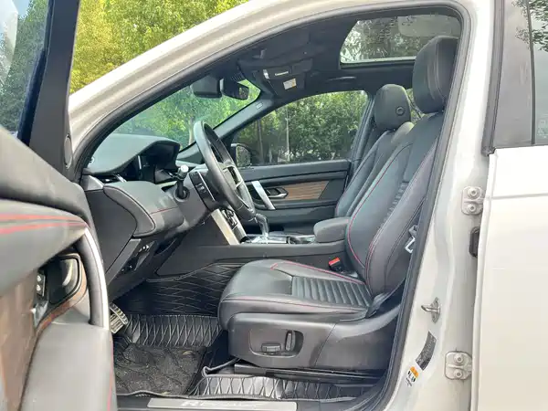 Land Rover Discovery Sport 2022, фото 6
