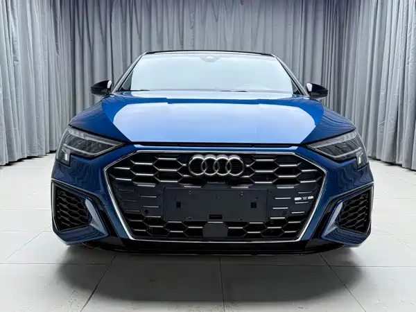 Audi A3 2022, фото 2