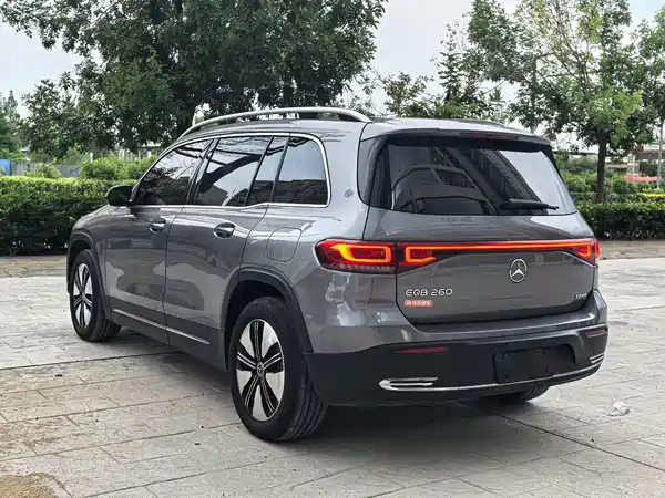 Mercedes-Benz EQB 2022, фото 7