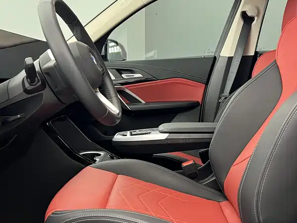 BMW X1 2023, фото 3