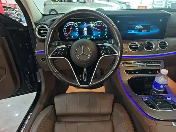 Mercedes-Benz E-Class PHEV 2022, фото 11