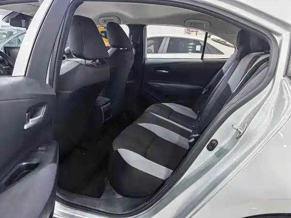 Toyota Corolla 2023, фото 10