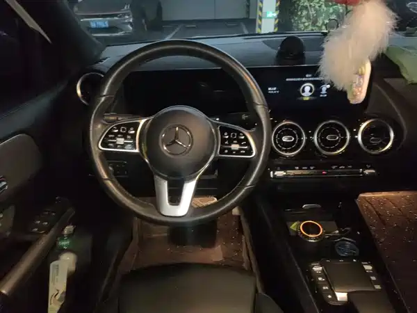 Mercedes-Benz GLA 2022, фото 11