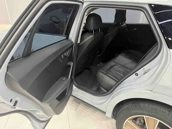 Audi Q2L 2022, фото 15