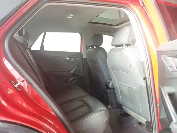 Audi Q2L 2022, фото 12