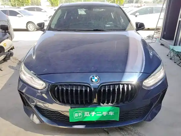 BMW 1 Series 2023, фото 2