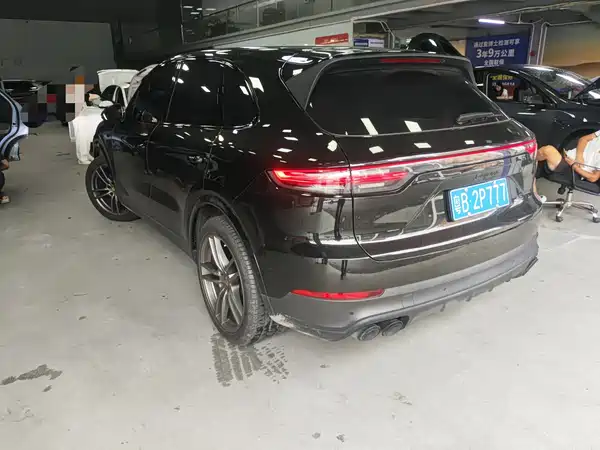 Porsche Cayenne 2023, фото 7