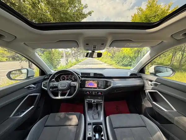 Audi Q3 2022, фото 11