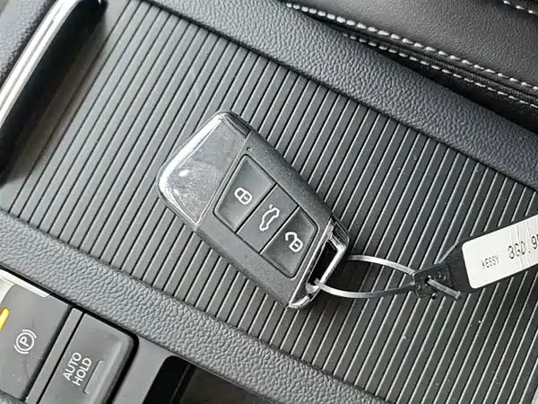 Volkswagen Magotan 2023, фото 8
