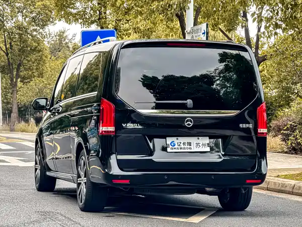 Mercedes-Benz V-Class 2022, фото 29