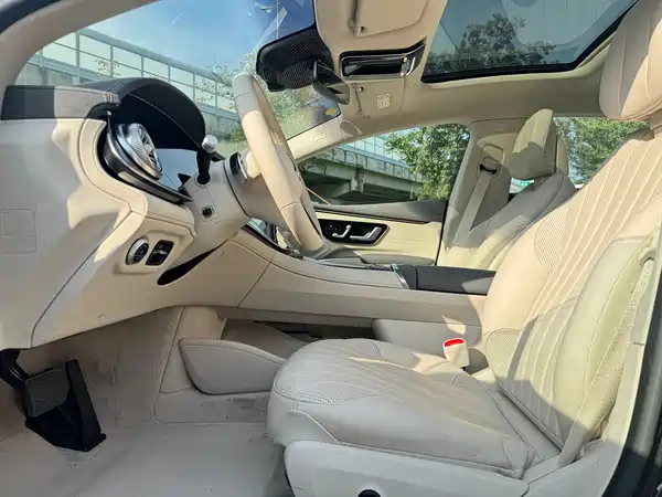 Mercedes-Benz EQS 2023, фото 6