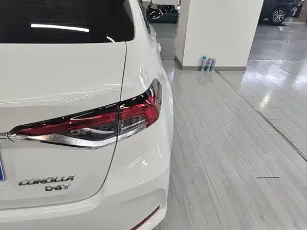 Toyota Corolla 2022, фото 23