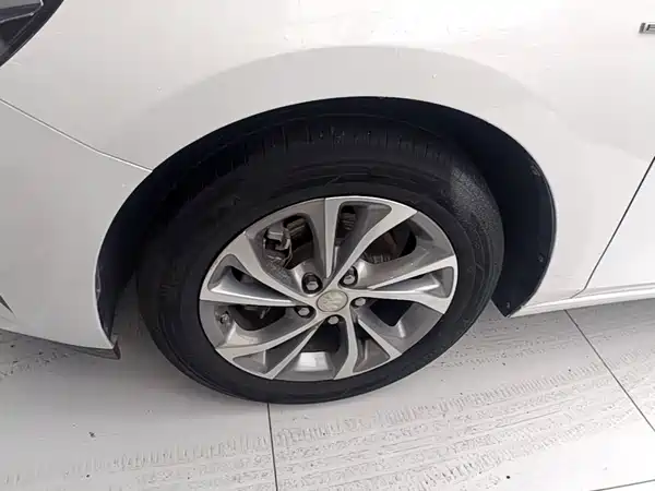 Buick Verano 2023, фото 22